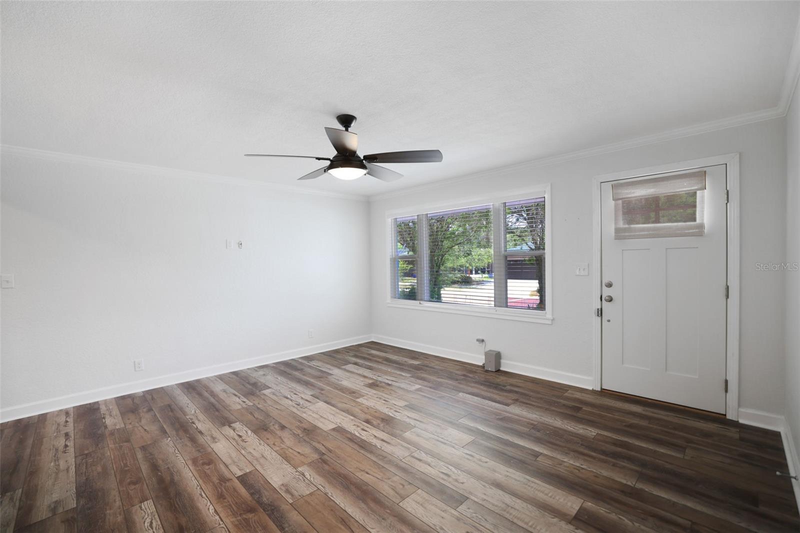 Image 10 of 40 For 549 Locklie Street