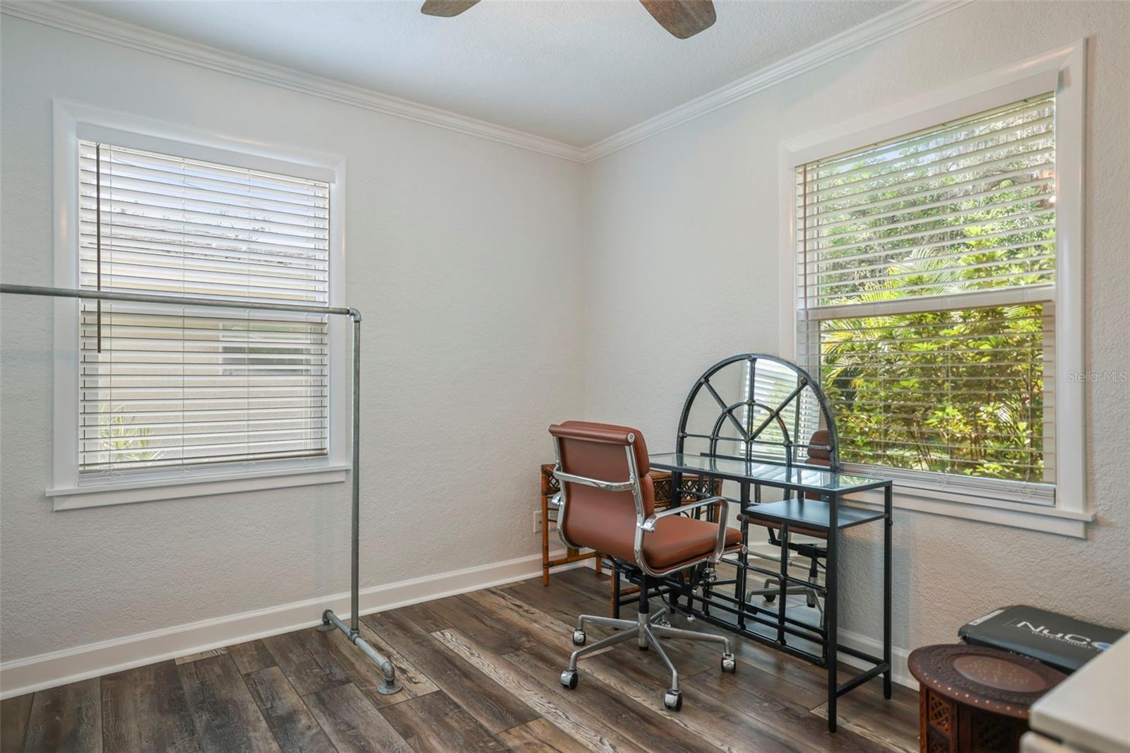 Image 18 of 40 For 549 Locklie Street