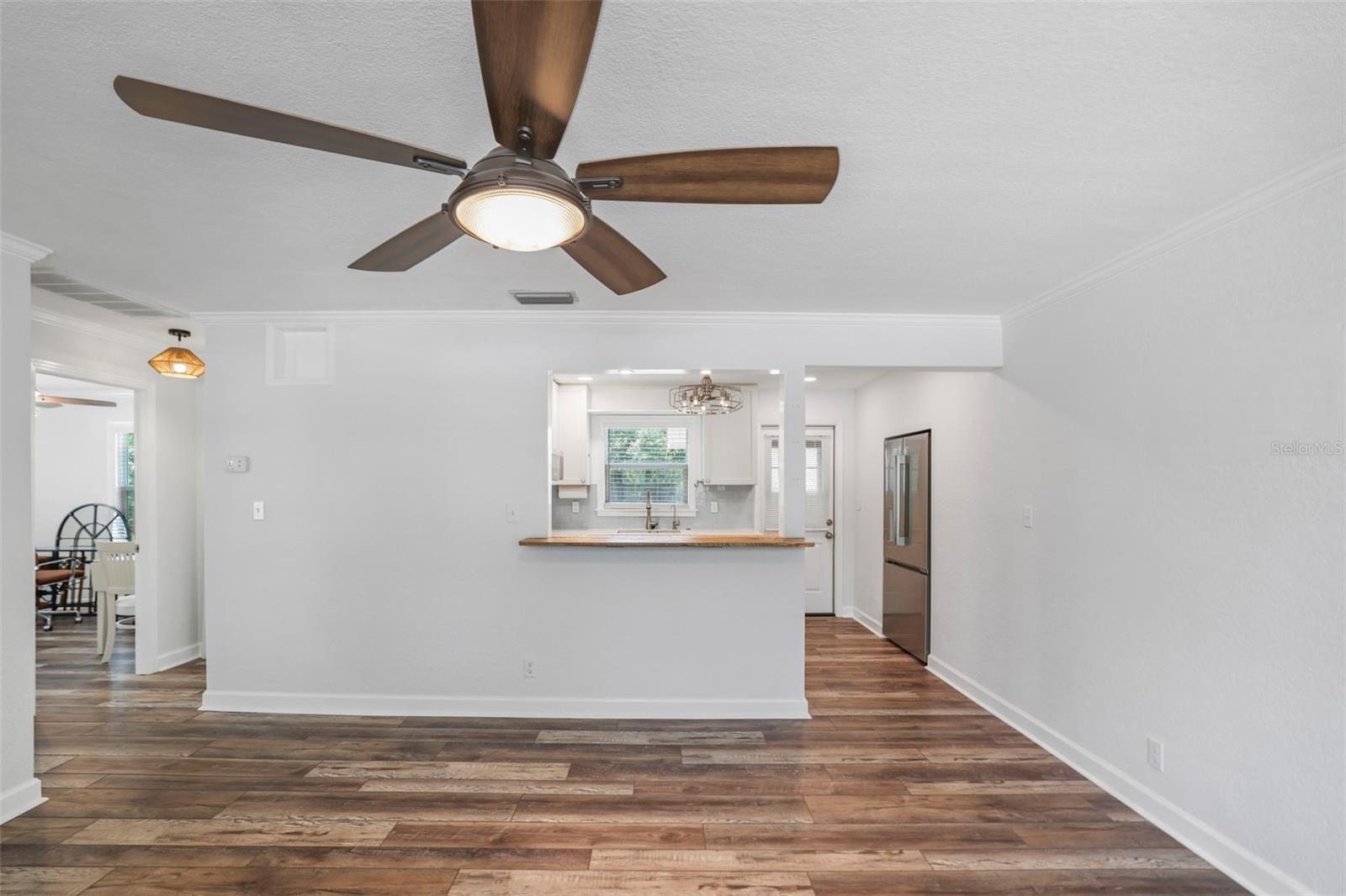 Image 6 of 40 For 549 Locklie Street