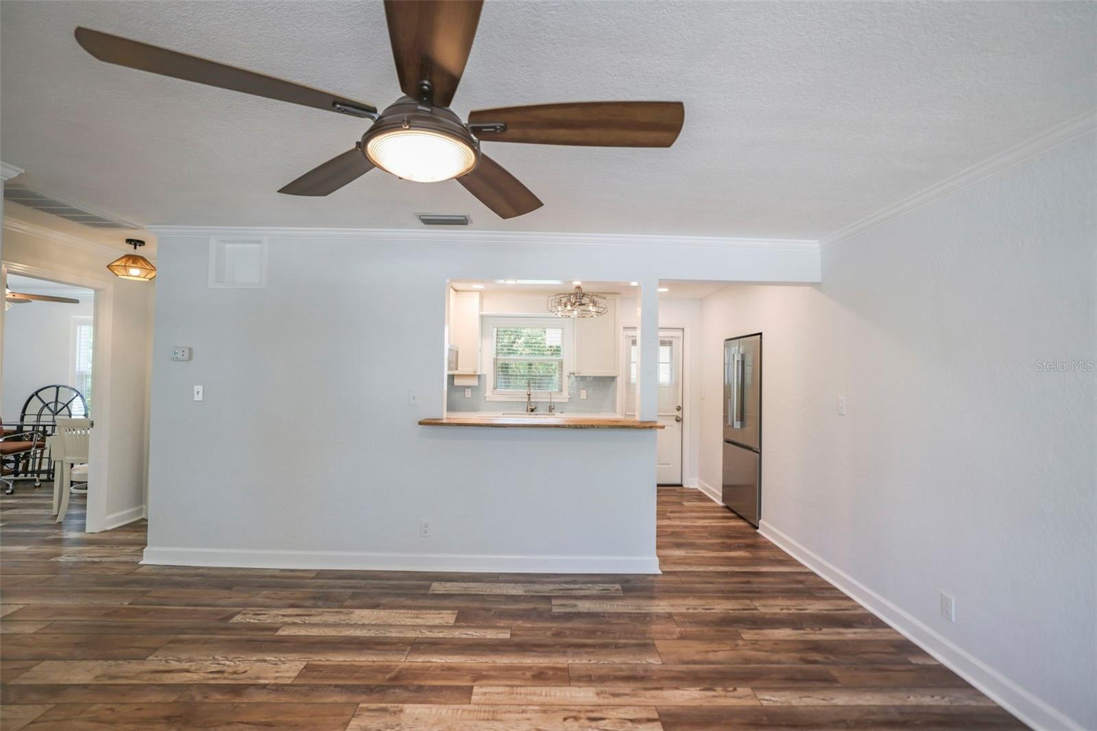 Image 8 of 40 For 549 Locklie Street