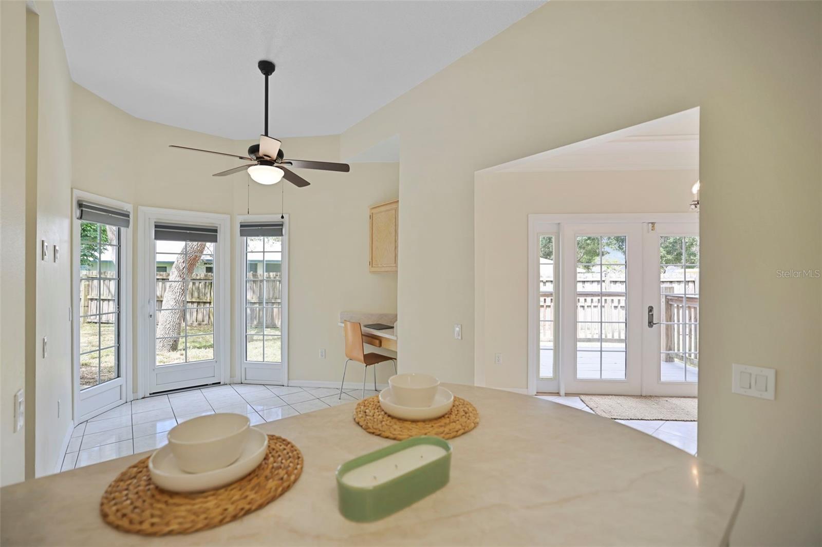 Image 27 of 83 For 813 Old Charleston Way