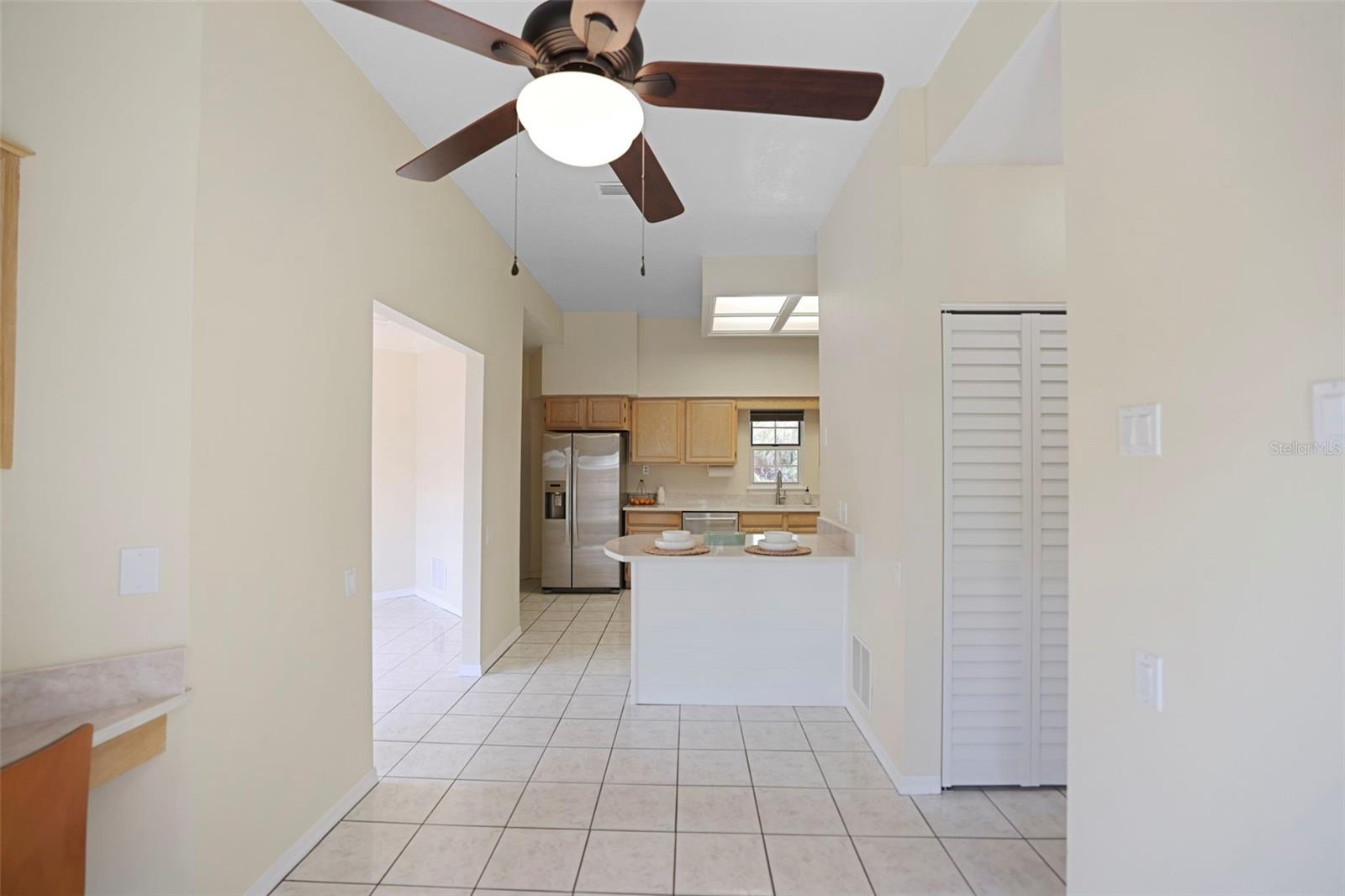 Image 29 of 83 For 813 Old Charleston Way