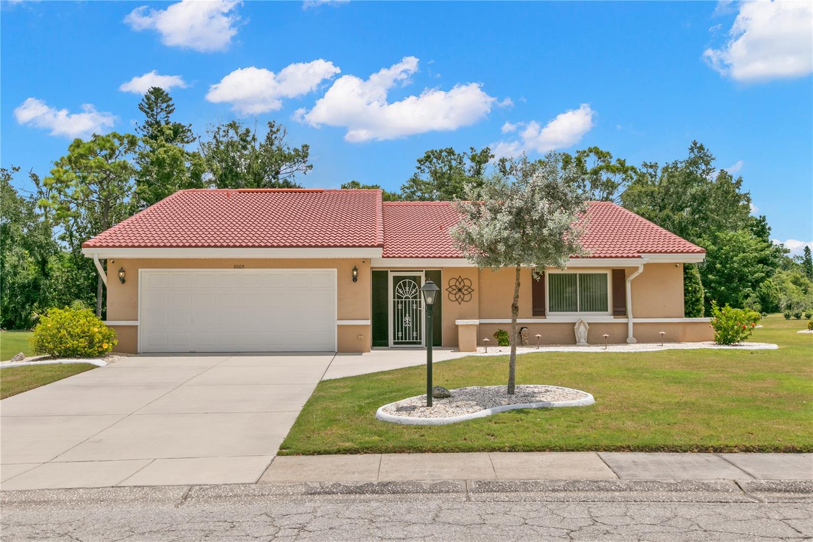 Details for 2005 Berry Roberts Drive, SUN CITY CENTER, FL 33573