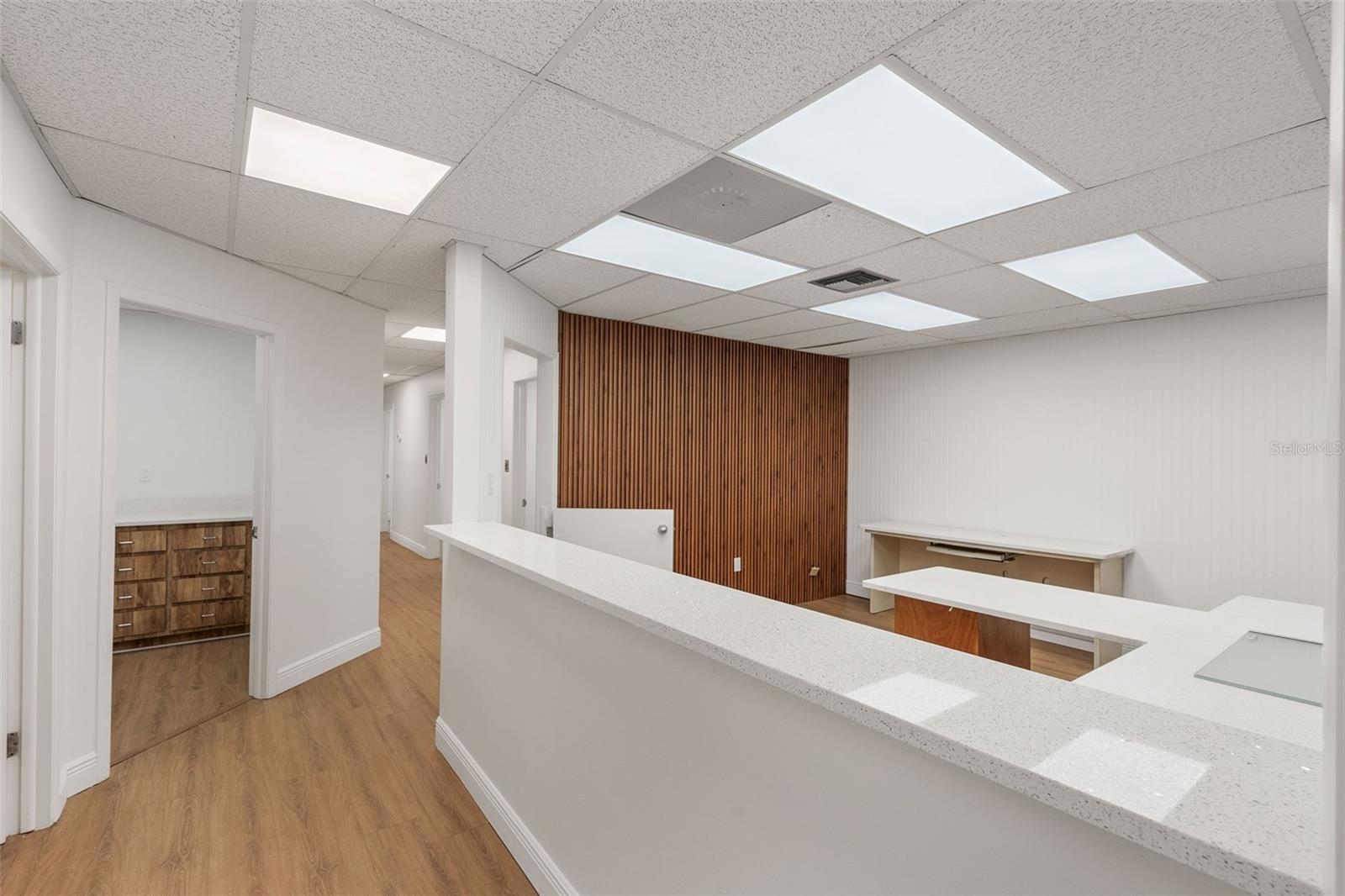 Image 5 of 23 For 600 Lakeview Road 2b