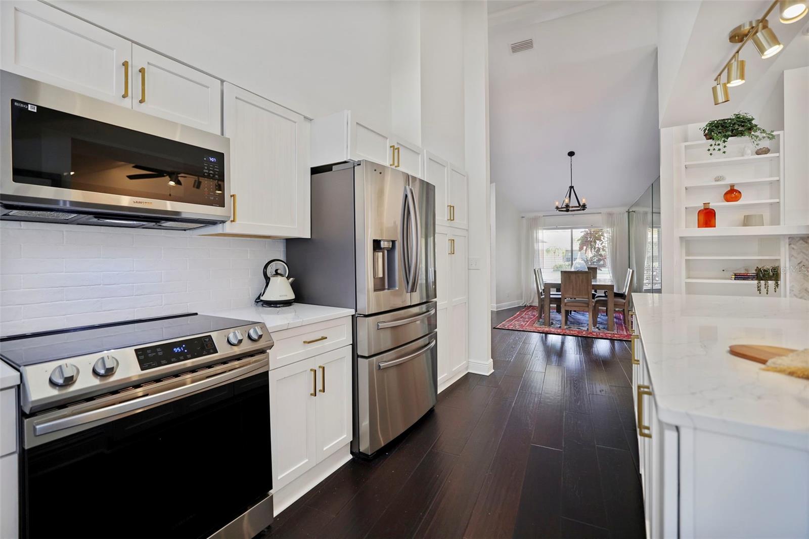 Image 17 of 89 For 1734 Pine Creek Court