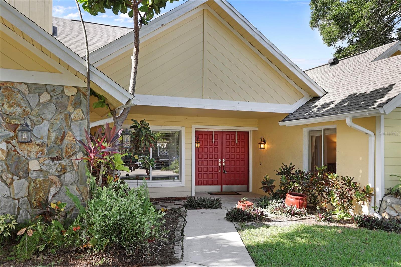 Image 8 of 89 For 1734 Pine Creek Court