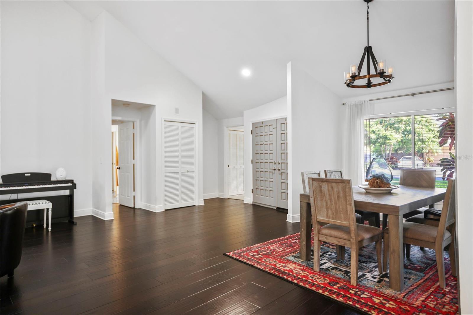Image 9 of 89 For 1734 Pine Creek Court