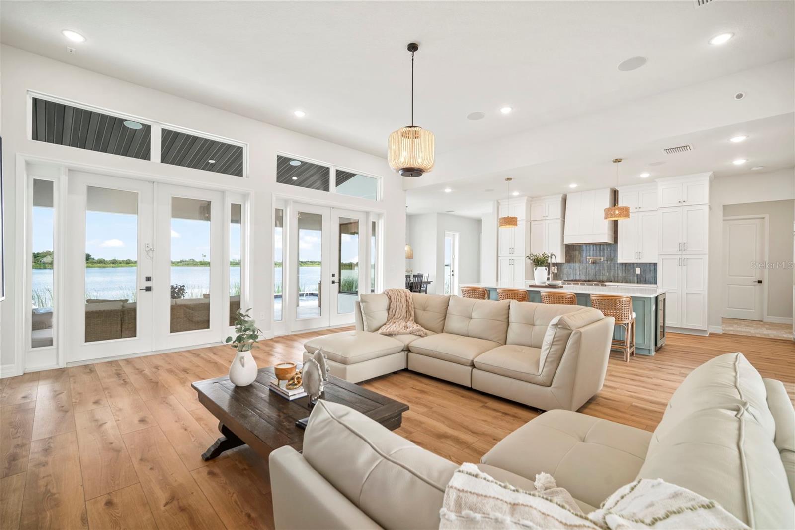 Listing photo id 13 for 3441 Gulf City Road