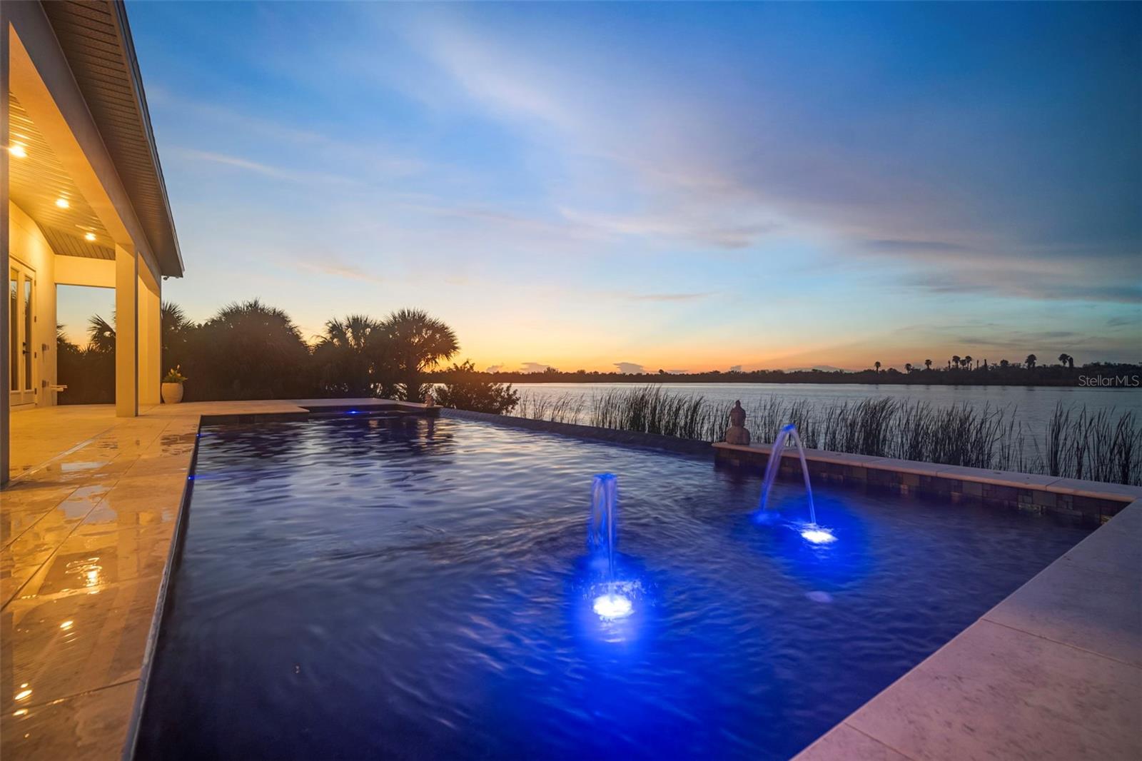 Listing photo id 1 for 3441 Gulf City Road