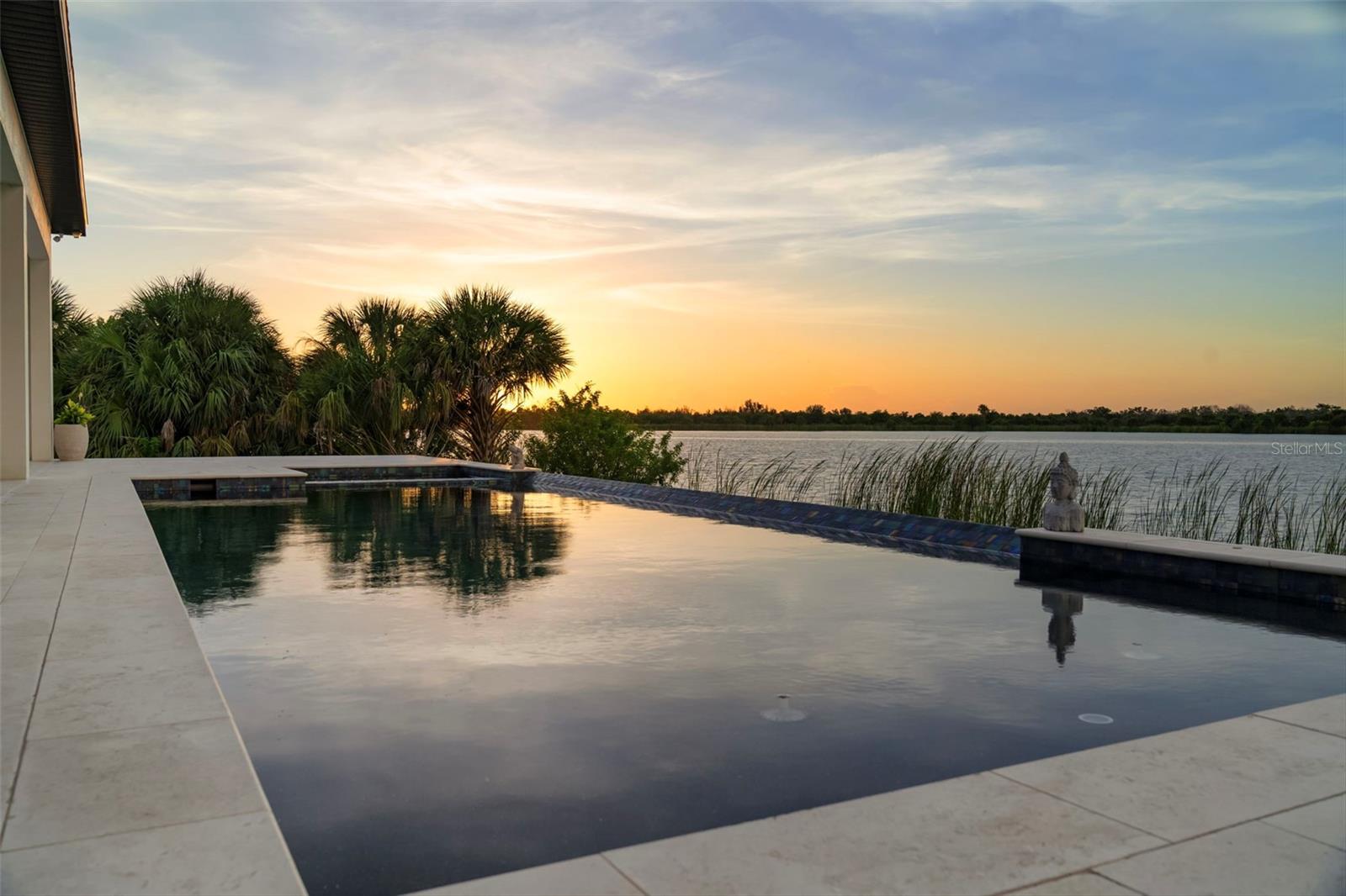 Listing photo id 52 for 3441 Gulf City Road