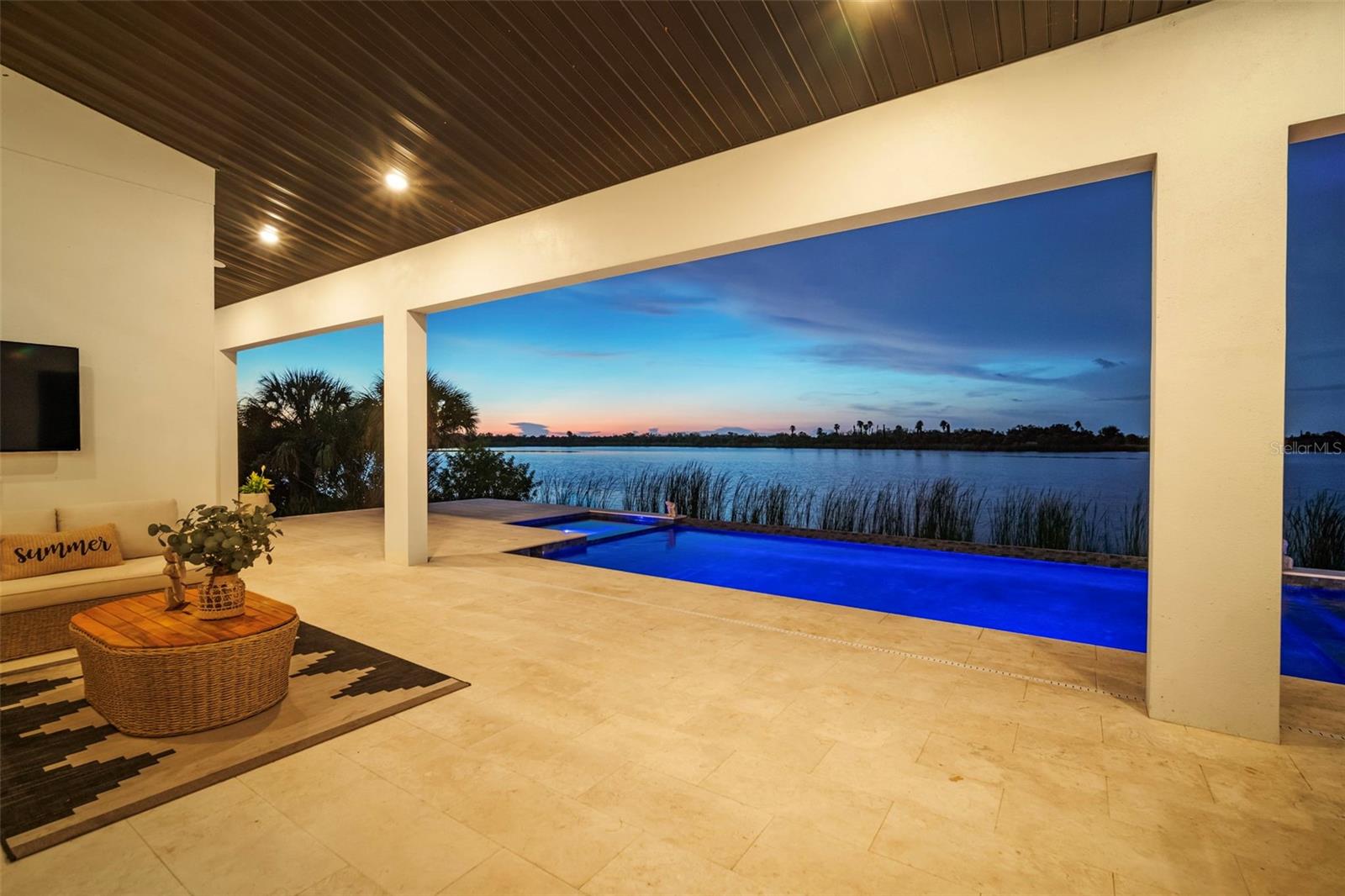 Listing photo id 56 for 3441 Gulf City Road