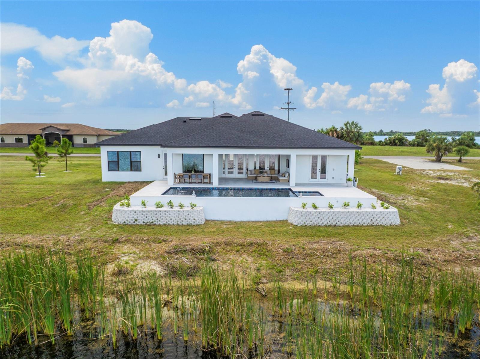 Listing photo id 57 for 3441 Gulf City Road