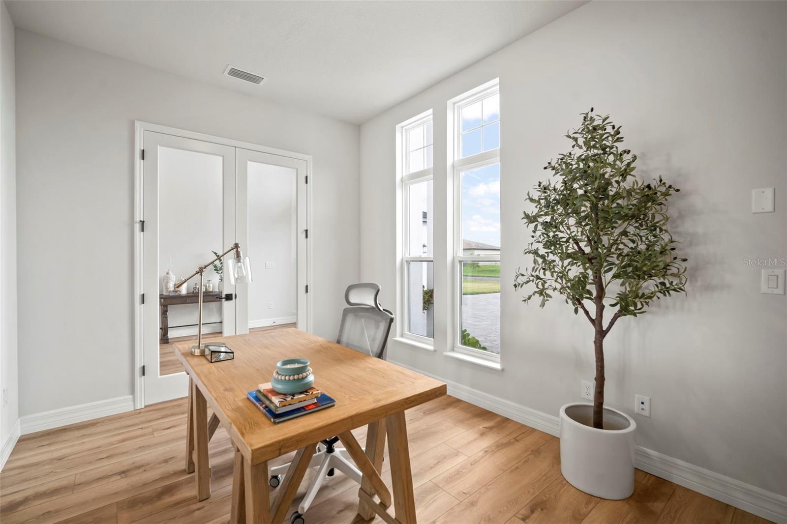 Listing photo id 4 for 3441 Gulf City Road