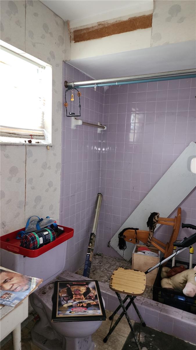 Image 79 of 82 For 110 14th Street Se