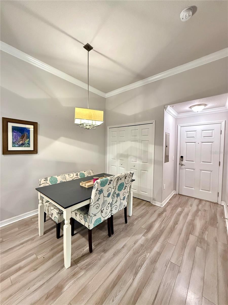 Image 14 of 31 For 5111 Royal Palms Way 303