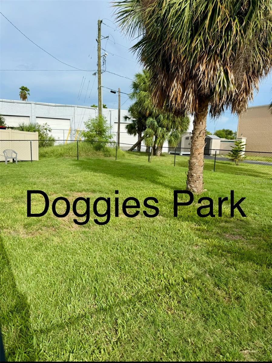 Image 29 of 31 For 5111 Royal Palms Way 303