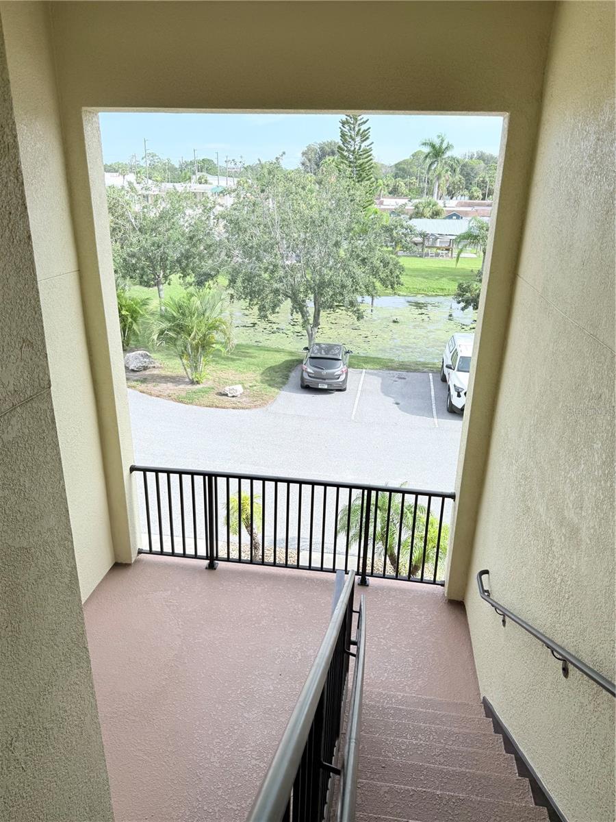 Image 30 of 31 For 5111 Royal Palms Way 303