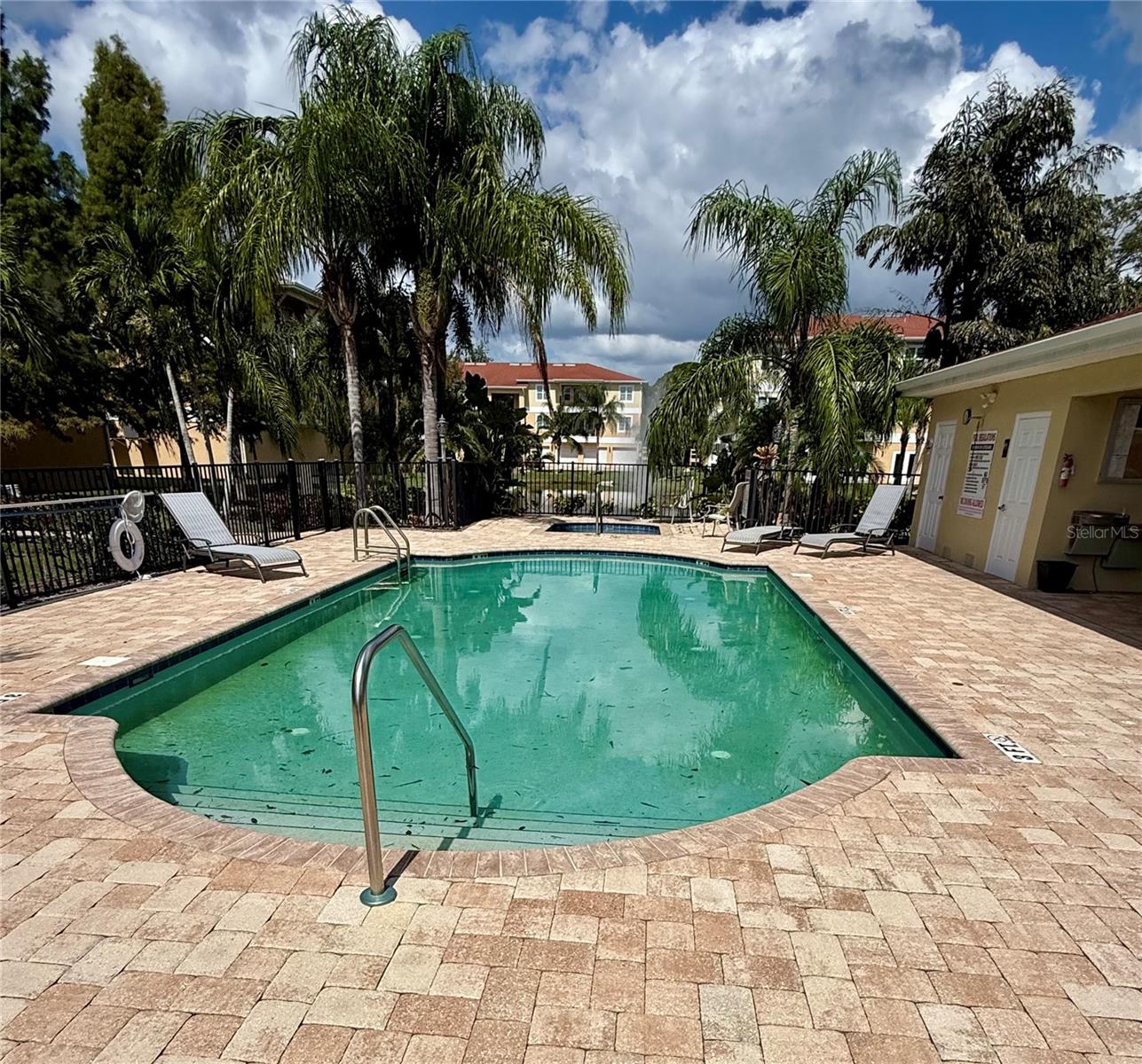 Image 37 of 40 For 5111 Royal Palms Way 303