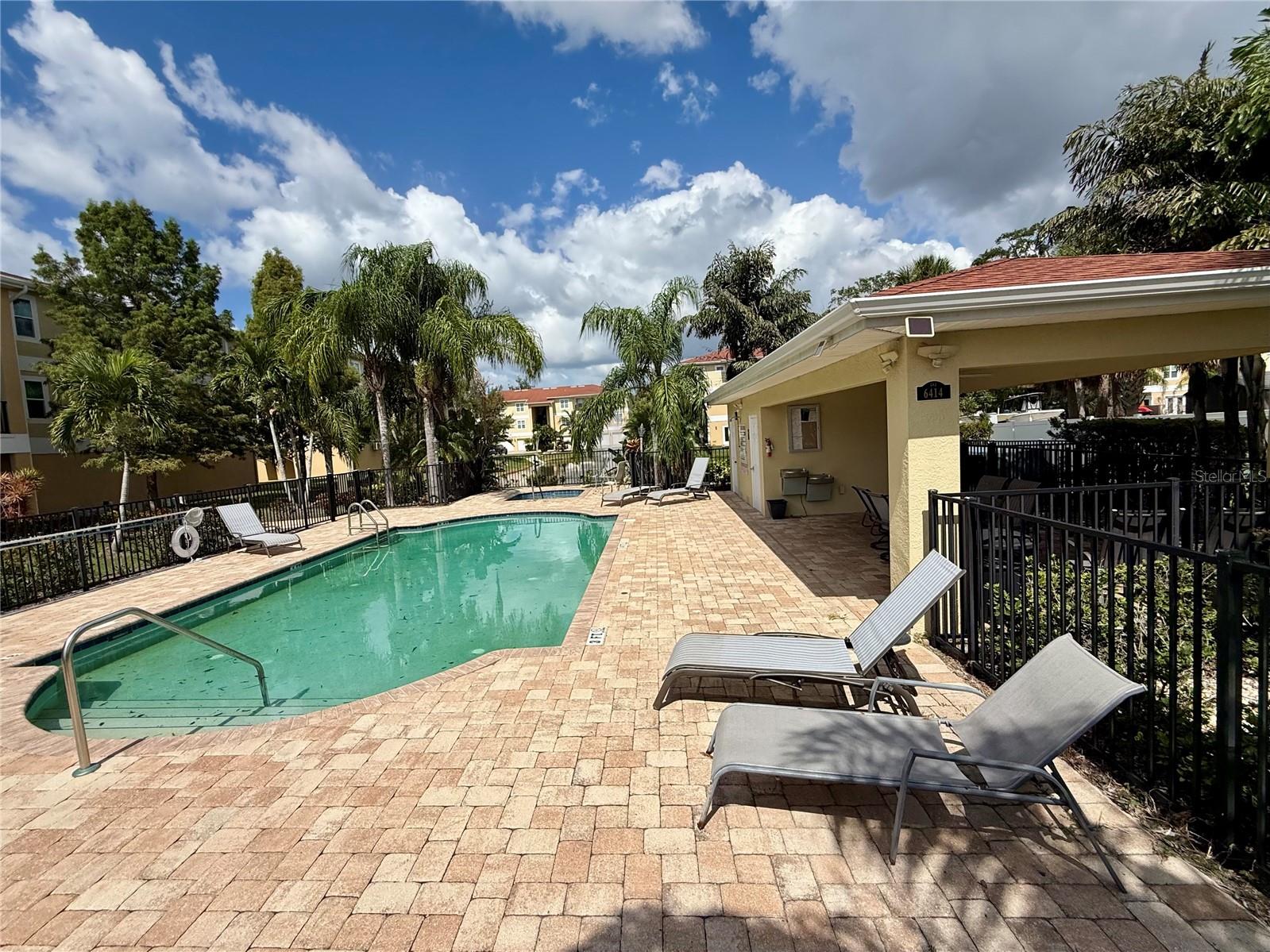 Image 38 of 40 For 5111 Royal Palms Way 303