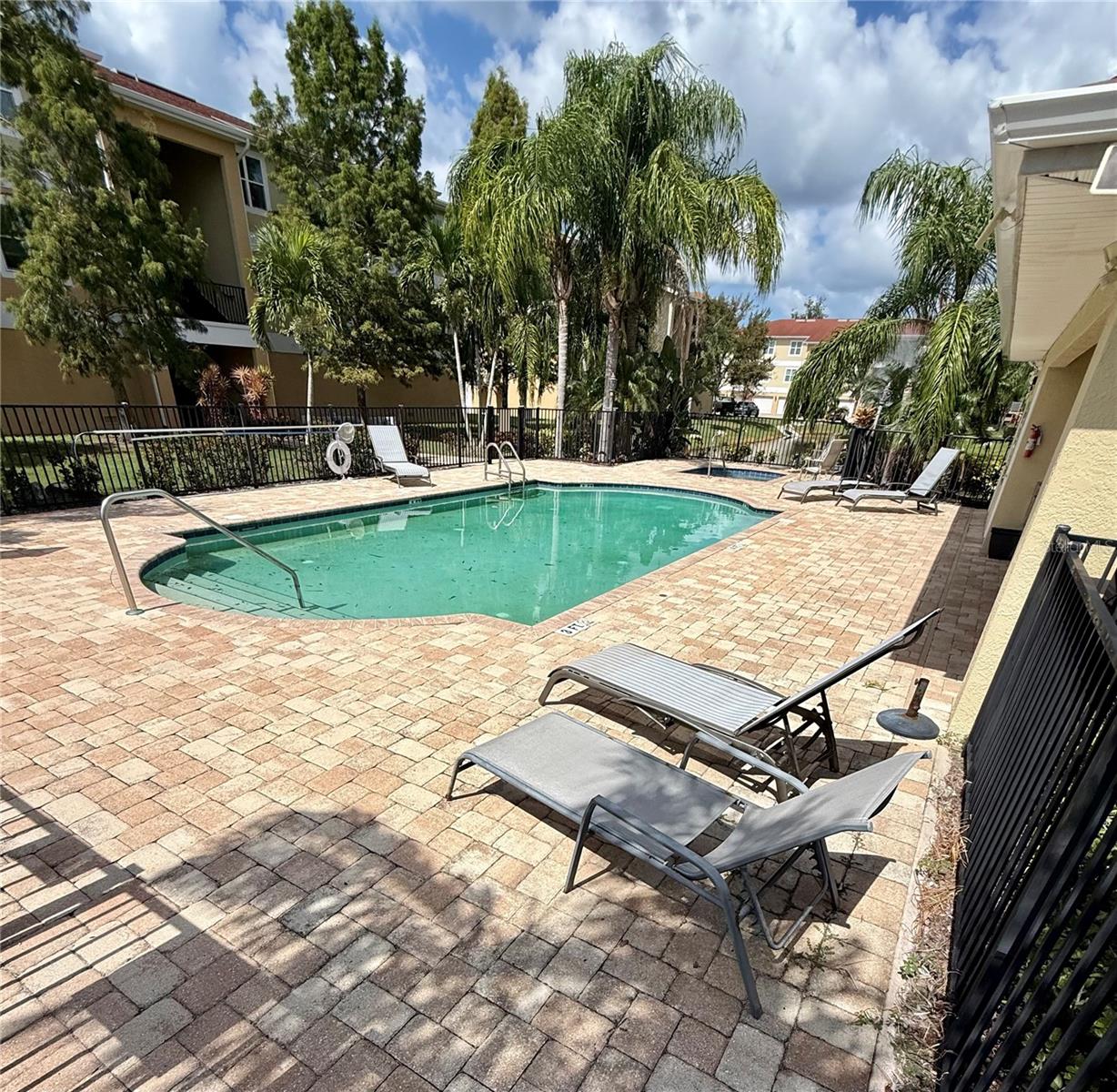 Image 39 of 40 For 5111 Royal Palms Way 303
