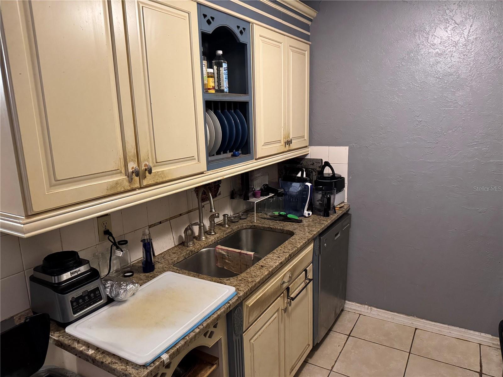 Image 4 of 14 For 1521 28th Street