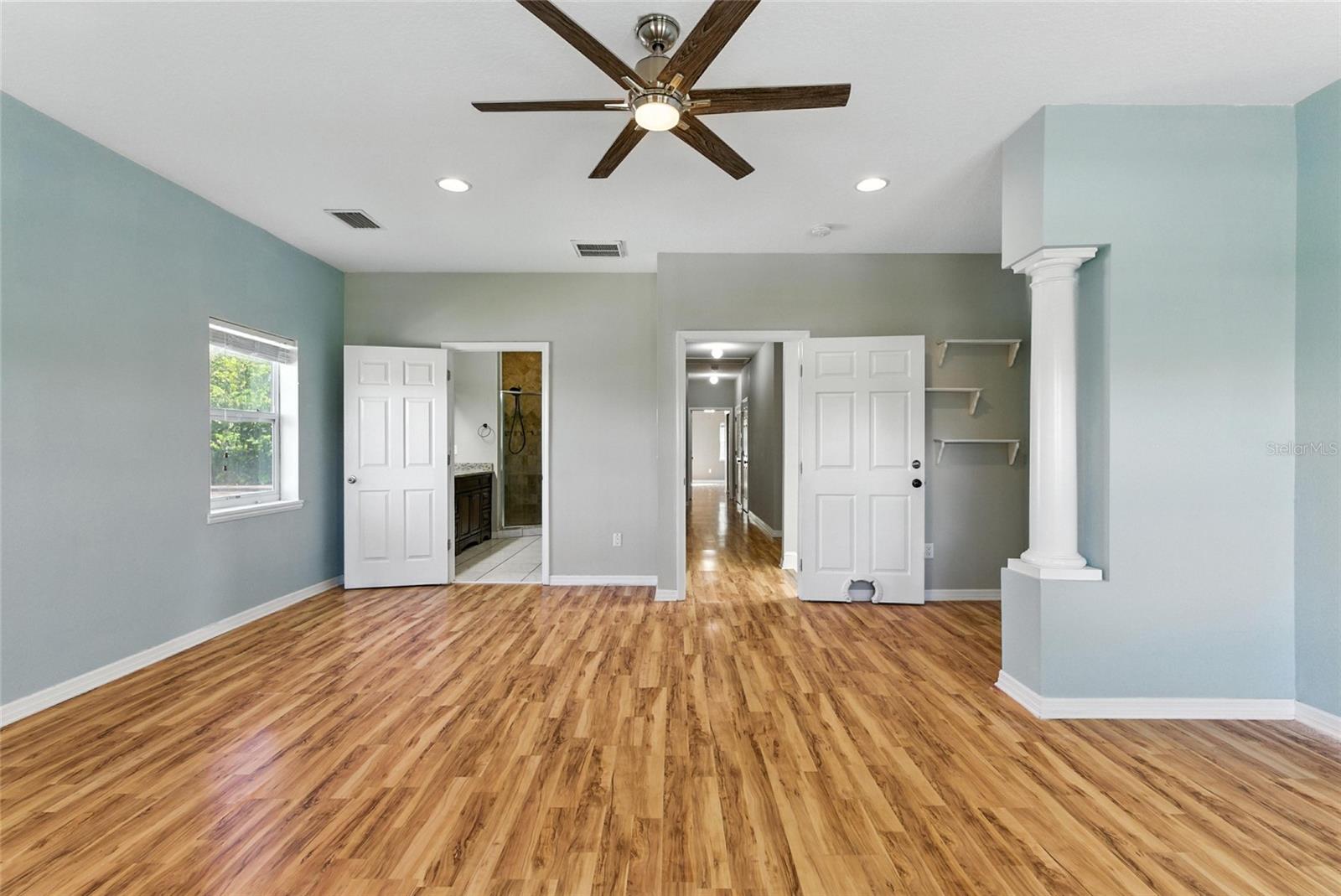 Listing photo id 9 for 4848 Tampa Downs Boulevard
