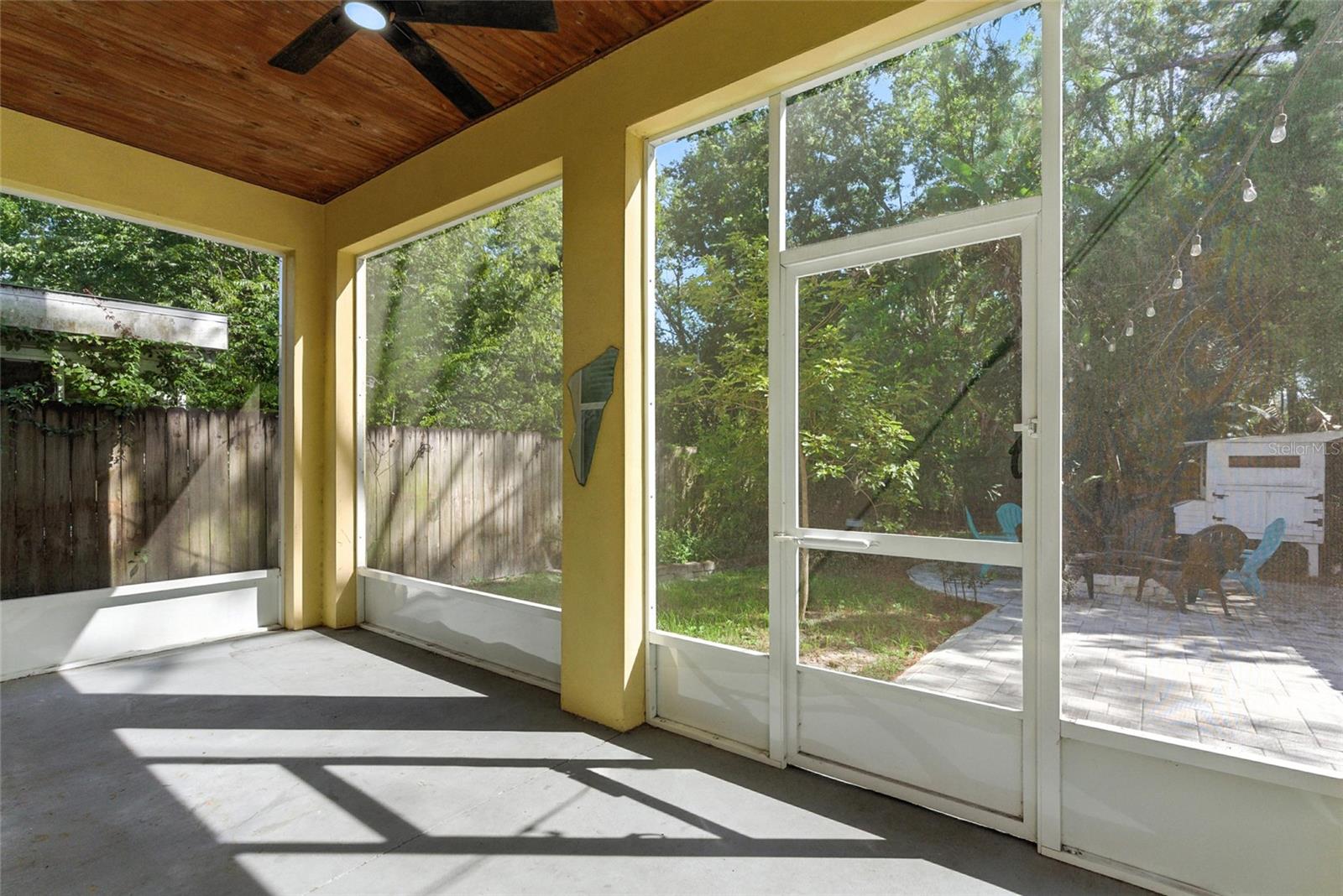 Listing photo id 21 for 4848 Tampa Downs Boulevard