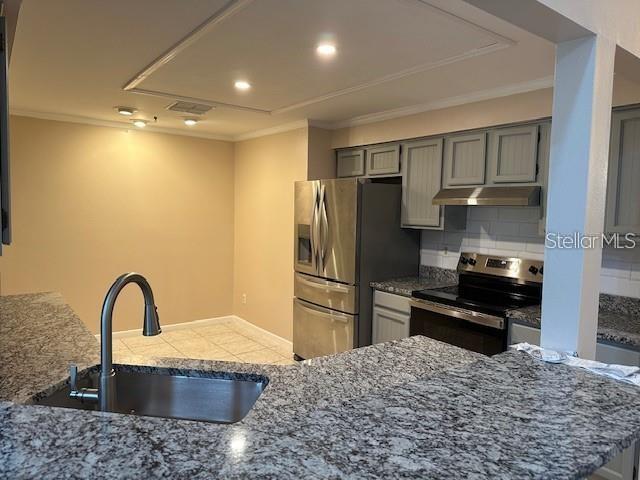 Image 5 of 11 For 9760 Lake Seminole Drive E