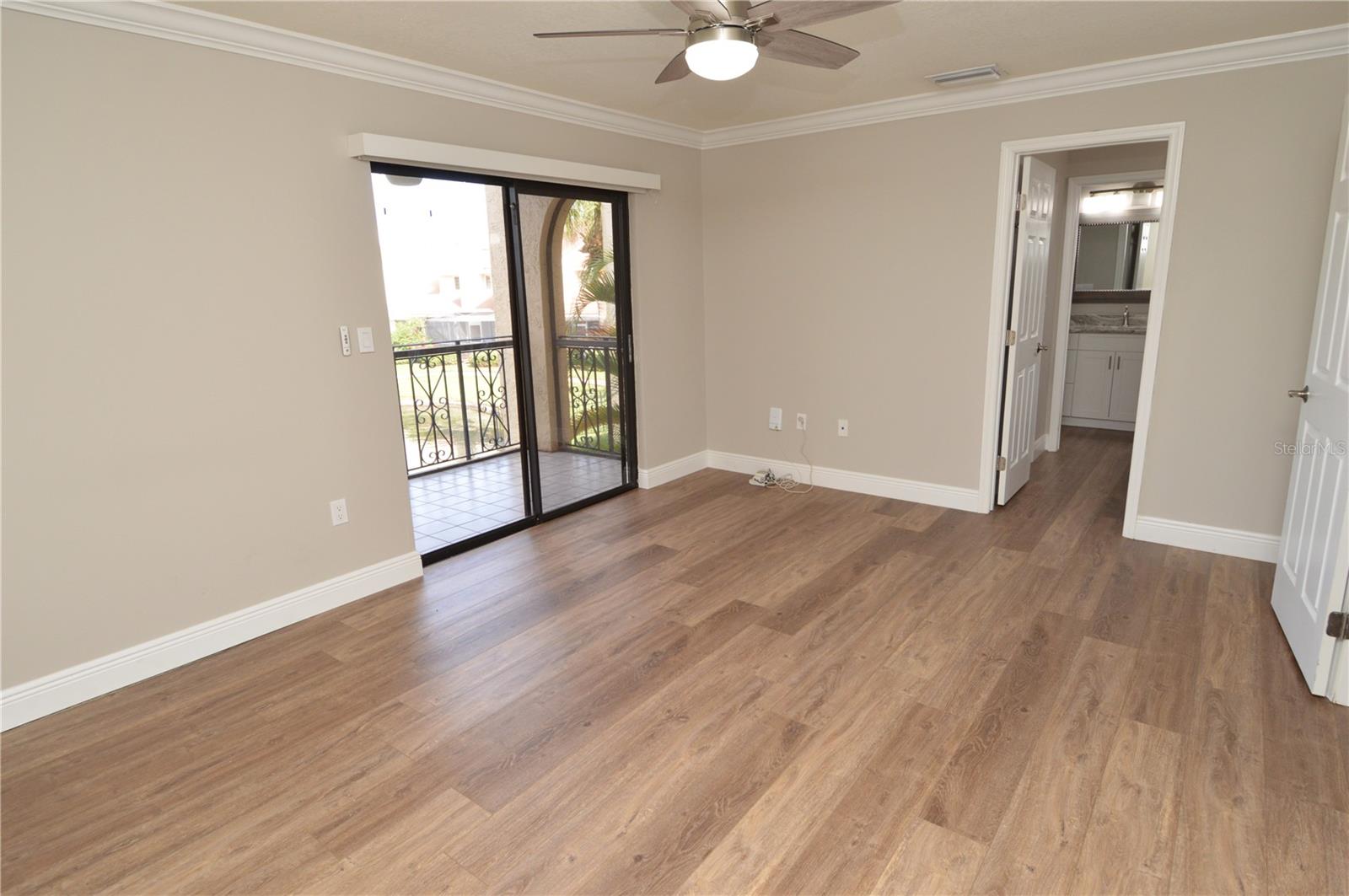Image 12 of 95 For 6330 Grand Bahama Circle E