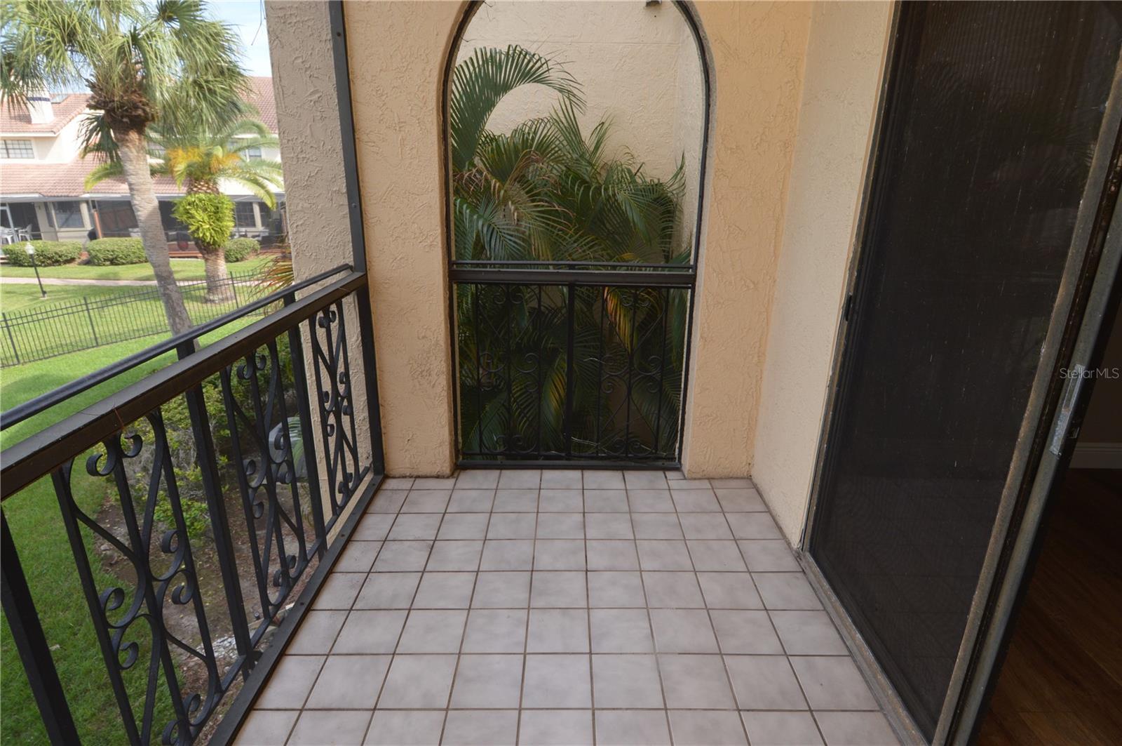 Image 17 of 95 For 6330 Grand Bahama Circle E