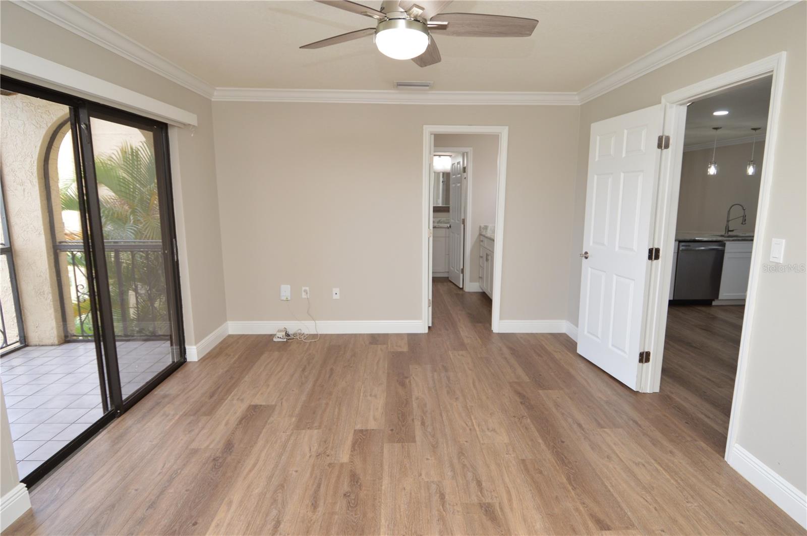 Image 18 of 95 For 6330 Grand Bahama Circle E