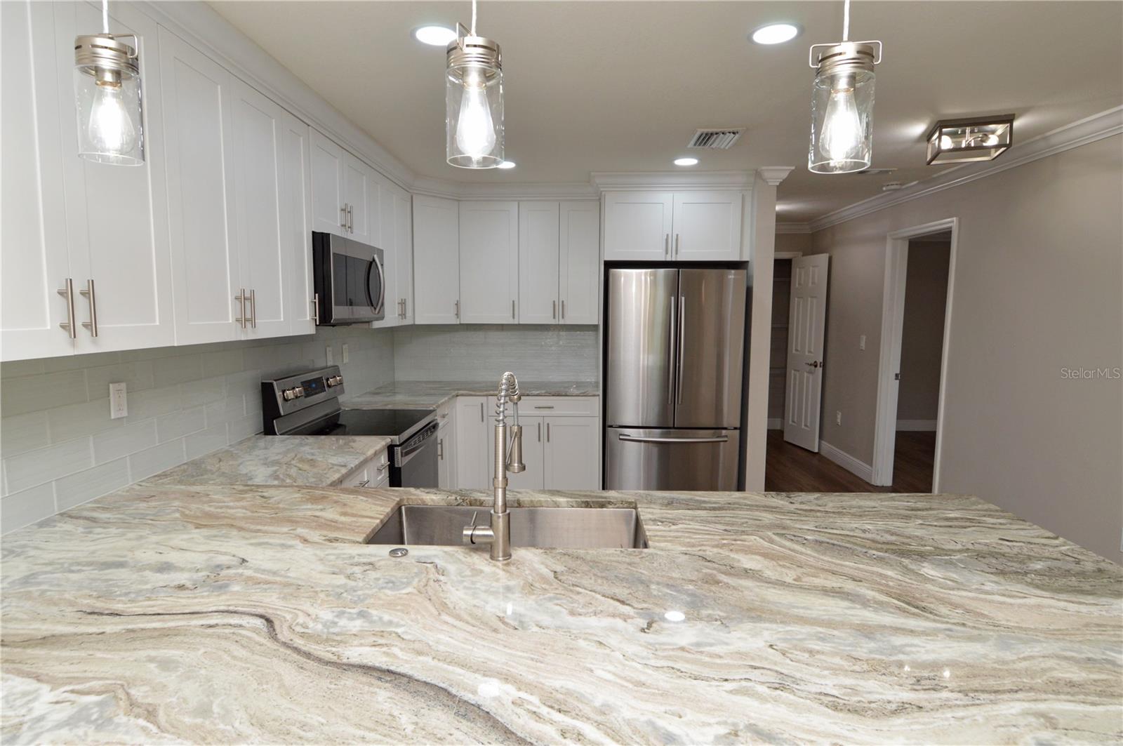 Image 33 of 95 For 6330 Grand Bahama Circle E