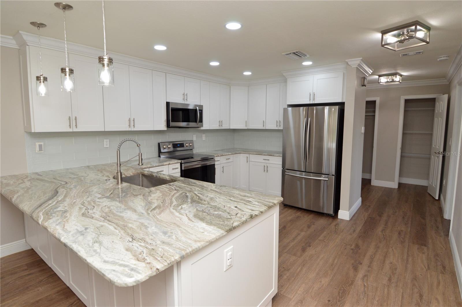 Image 35 of 95 For 6330 Grand Bahama Circle E