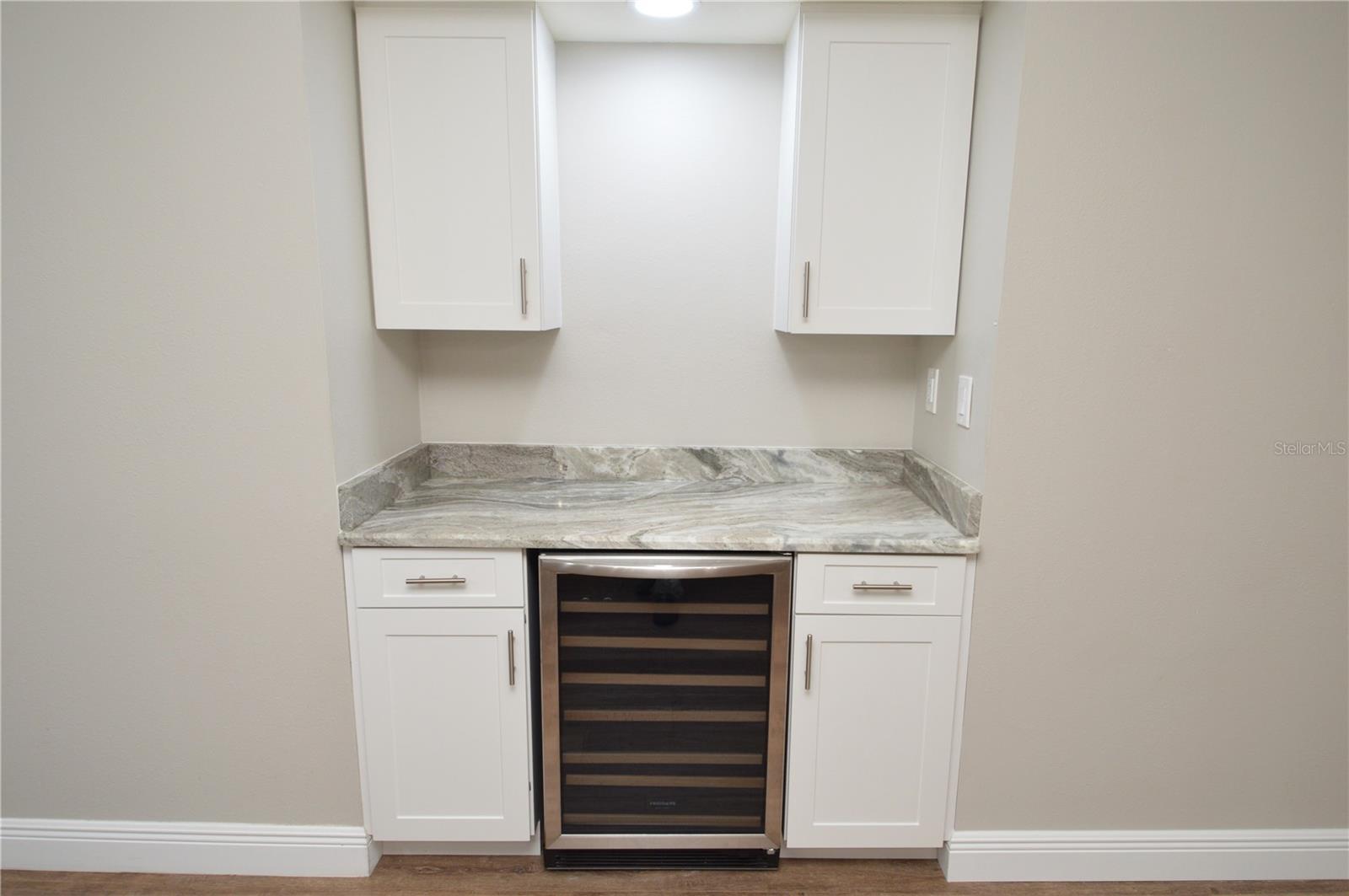 Image 39 of 95 For 6330 Grand Bahama Circle E