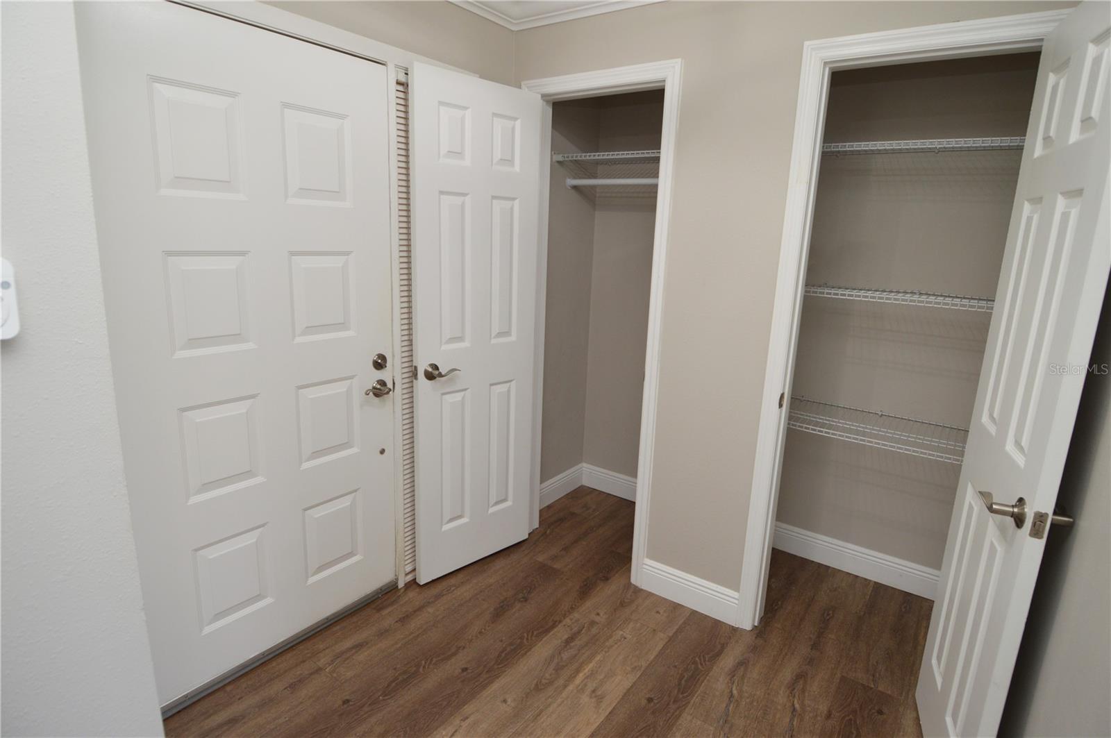 Image 7 of 95 For 6330 Grand Bahama Circle E