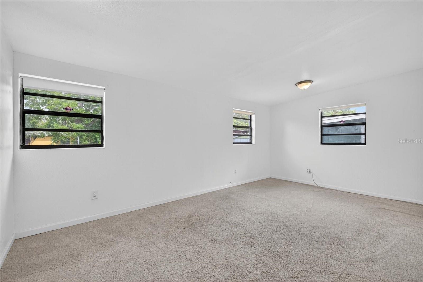 Image 15 of 26 For 660 11th Avenue N