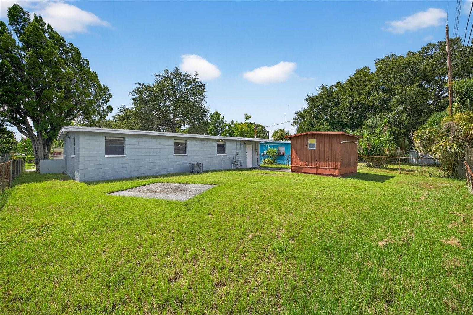 Image 3 of 26 For 660 11th Avenue N
