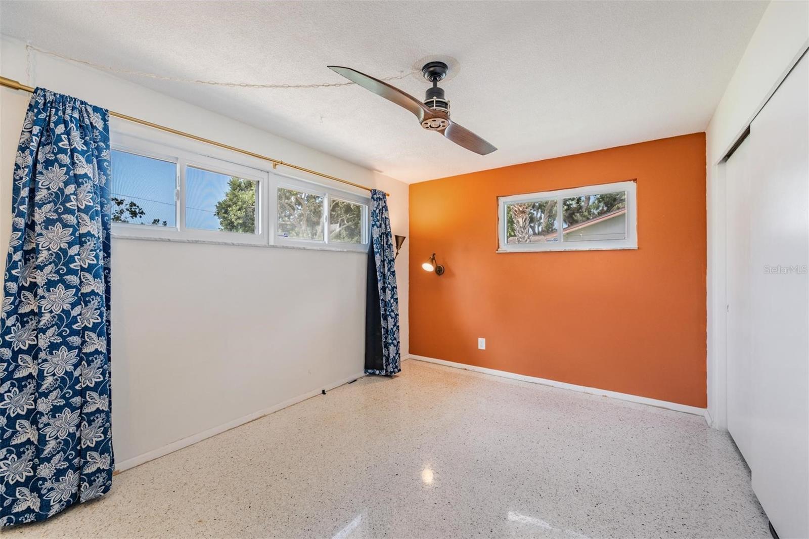 Image 21 of 34 For 961 58th Avenue S