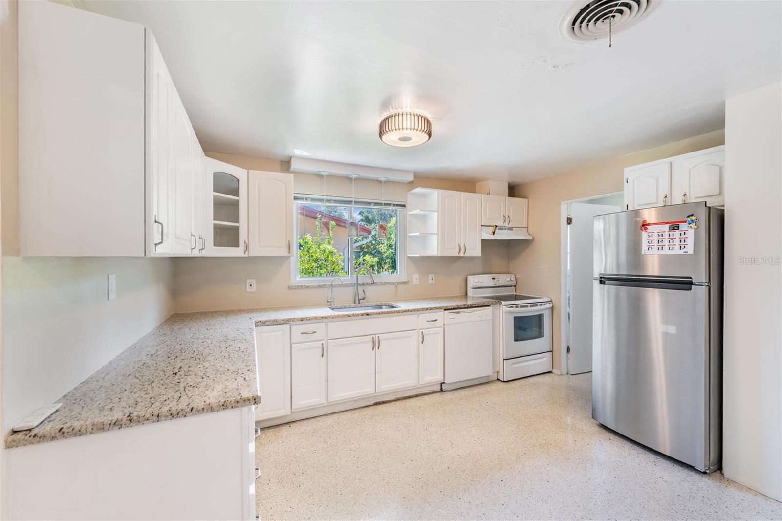 Image 9 of 34 For 961 58th Avenue S