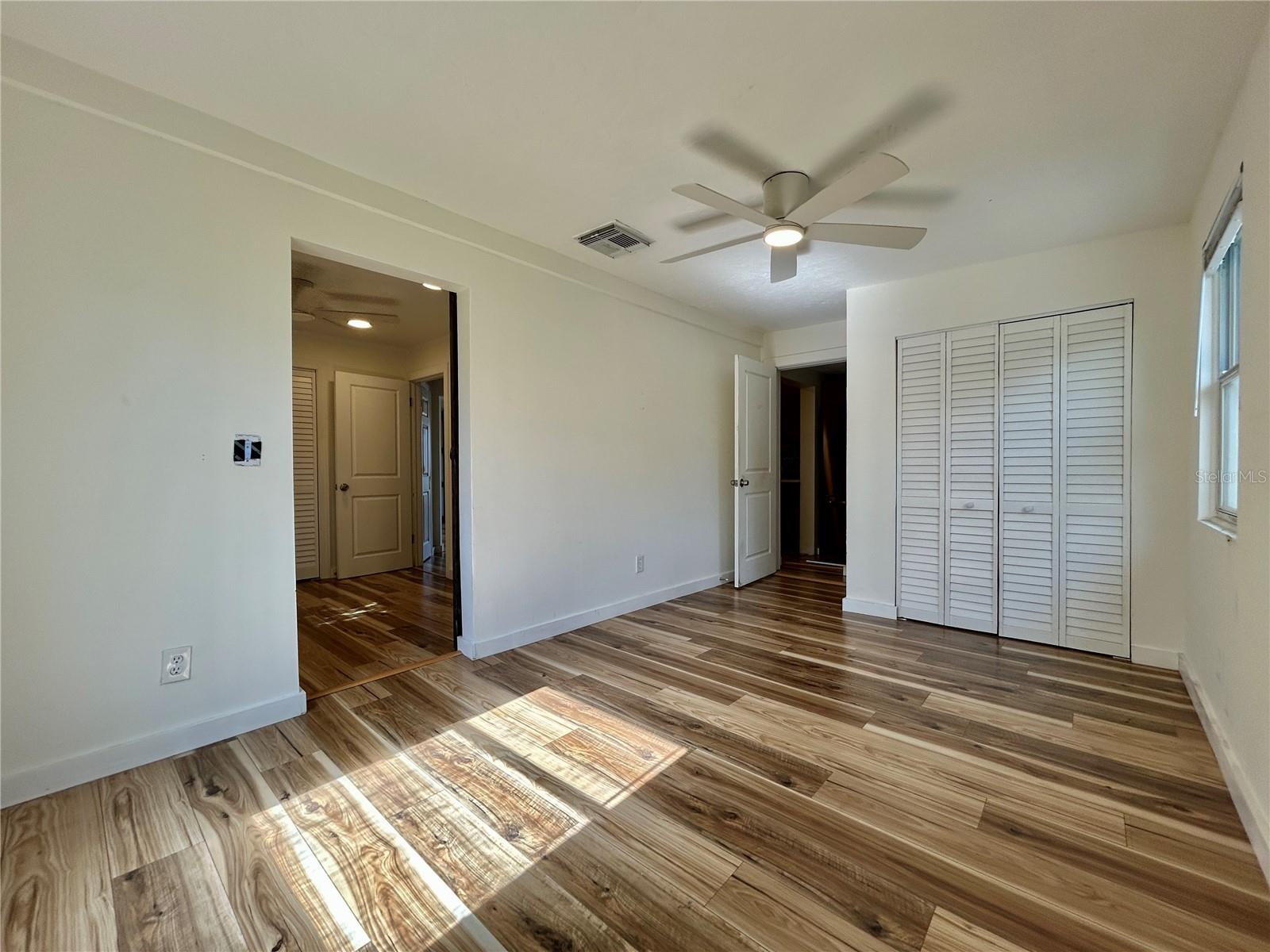 Image 10 of 14 For 616 35th Avenue S