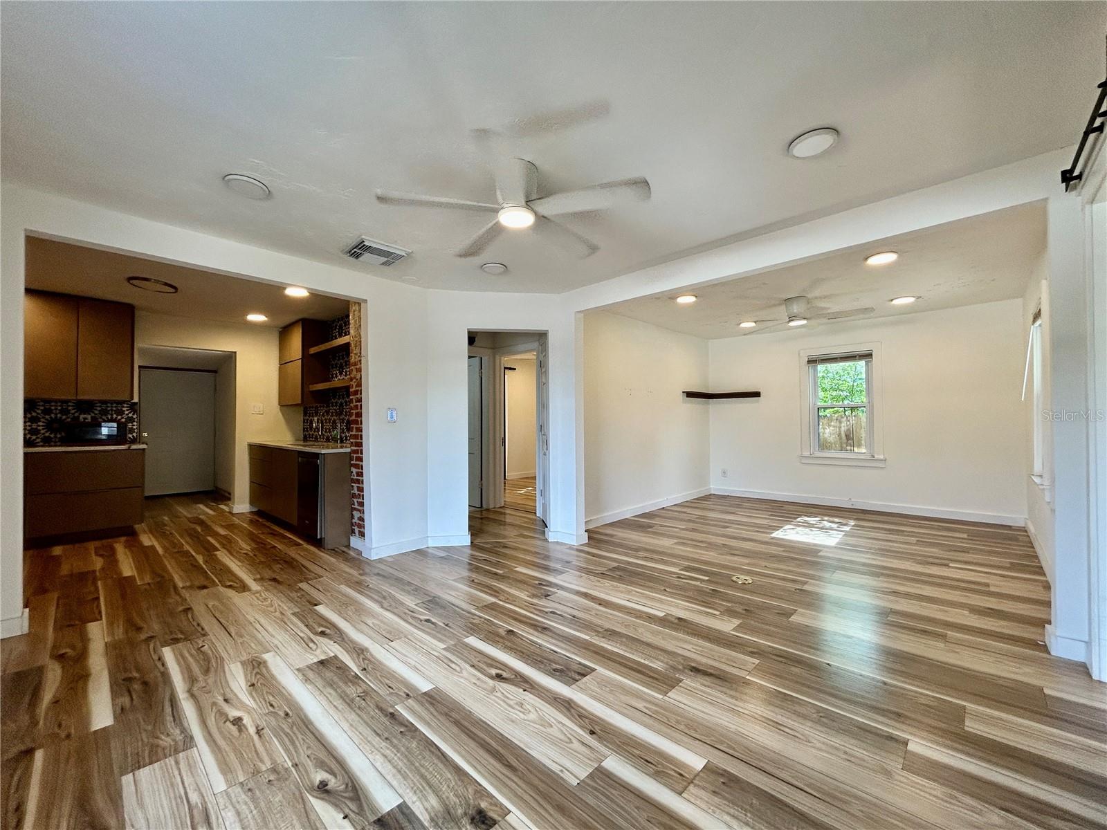 Image 6 of 14 For 616 35th Avenue S