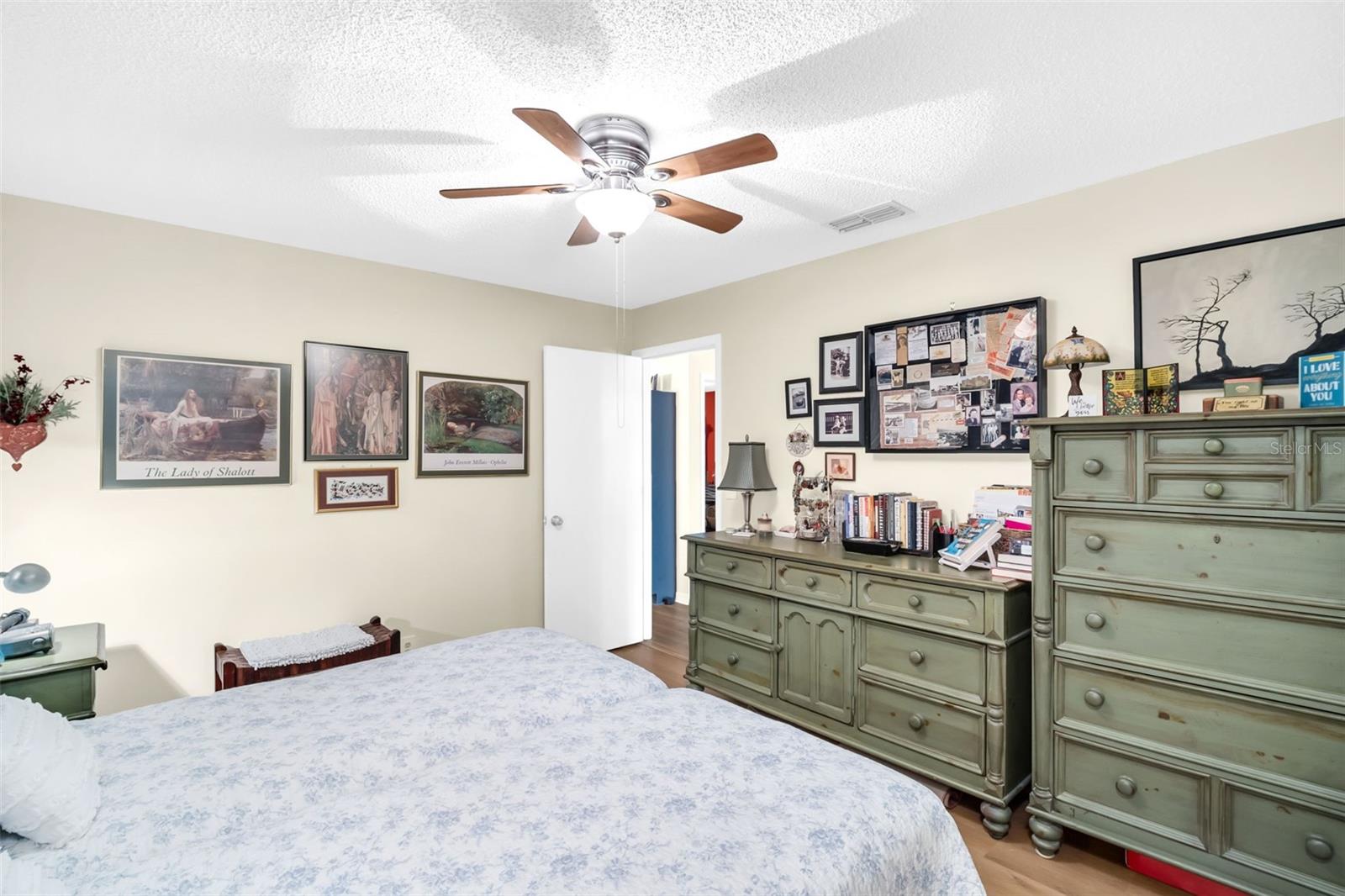 Image 32 of 55 For 3284 Gorse Court