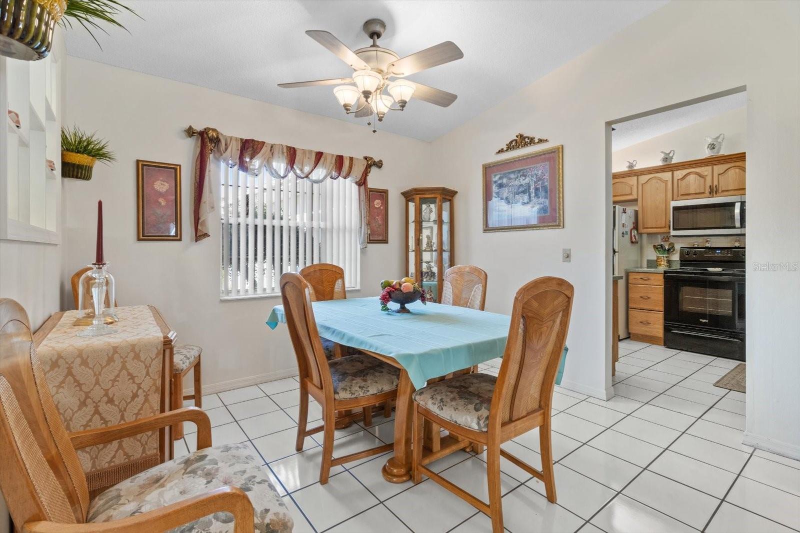 Image 12 of 45 For 555 Country Club Boulevard 71