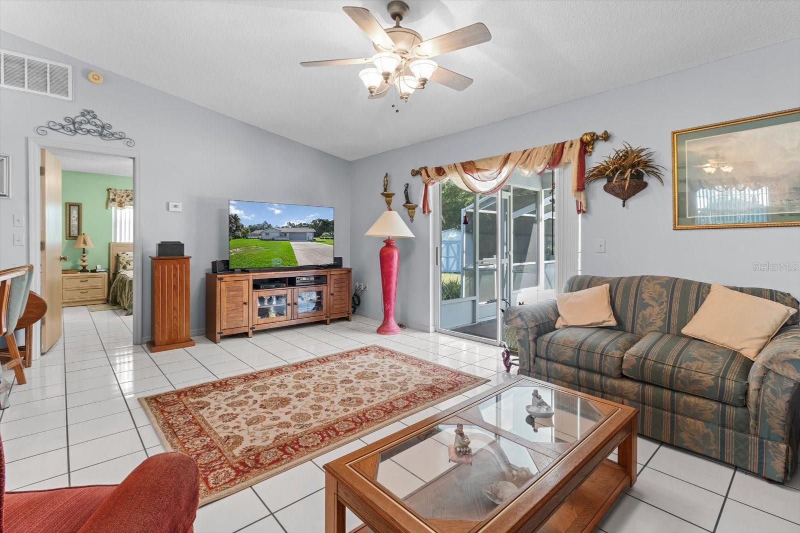 Image 17 of 45 For 555 Country Club Boulevard 71