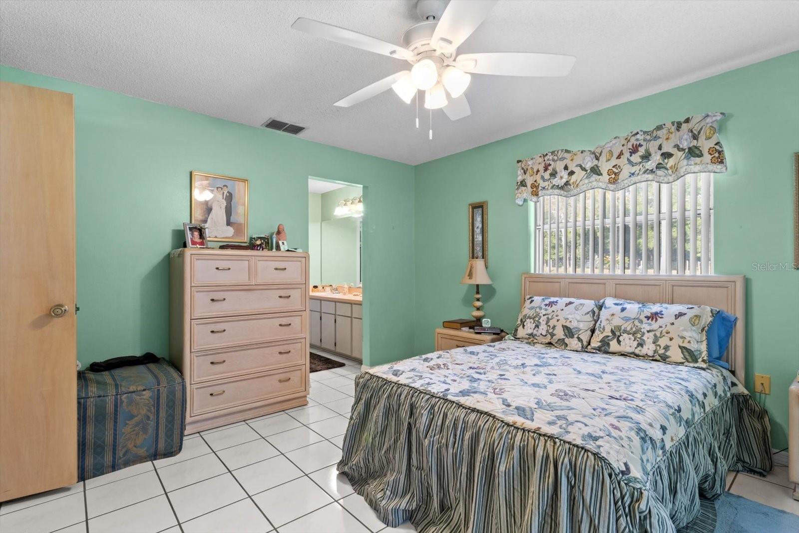 Image 19 of 45 For 555 Country Club Boulevard 71