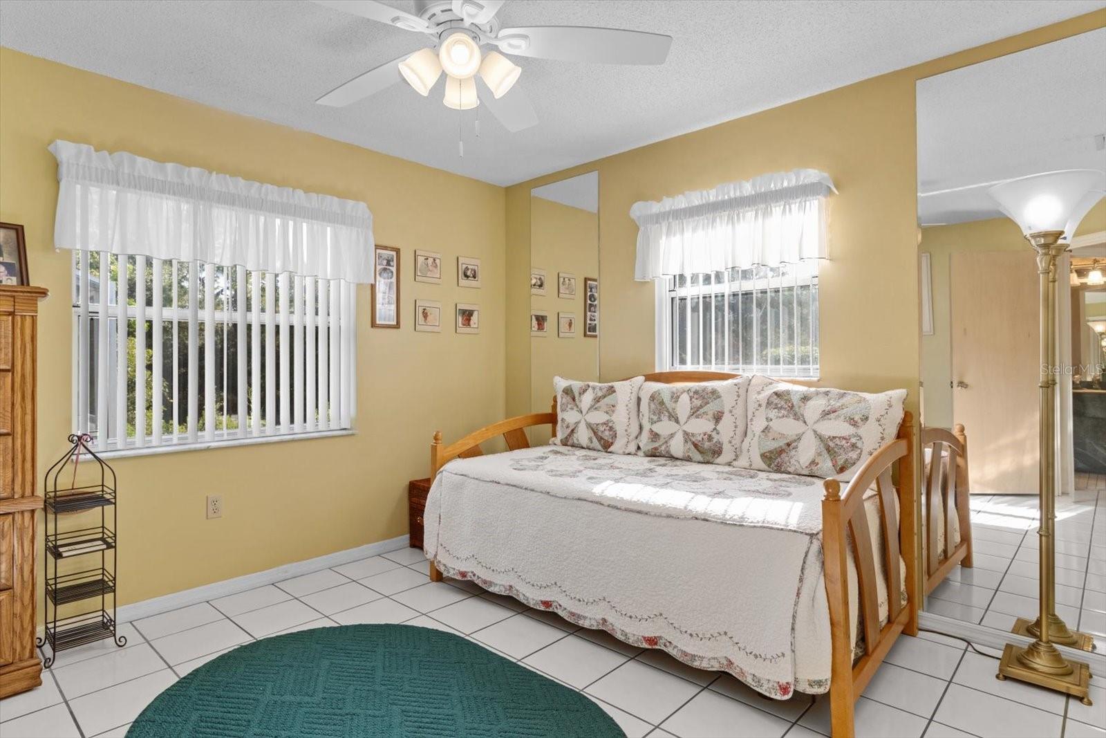 Image 24 of 45 For 555 Country Club Boulevard 71