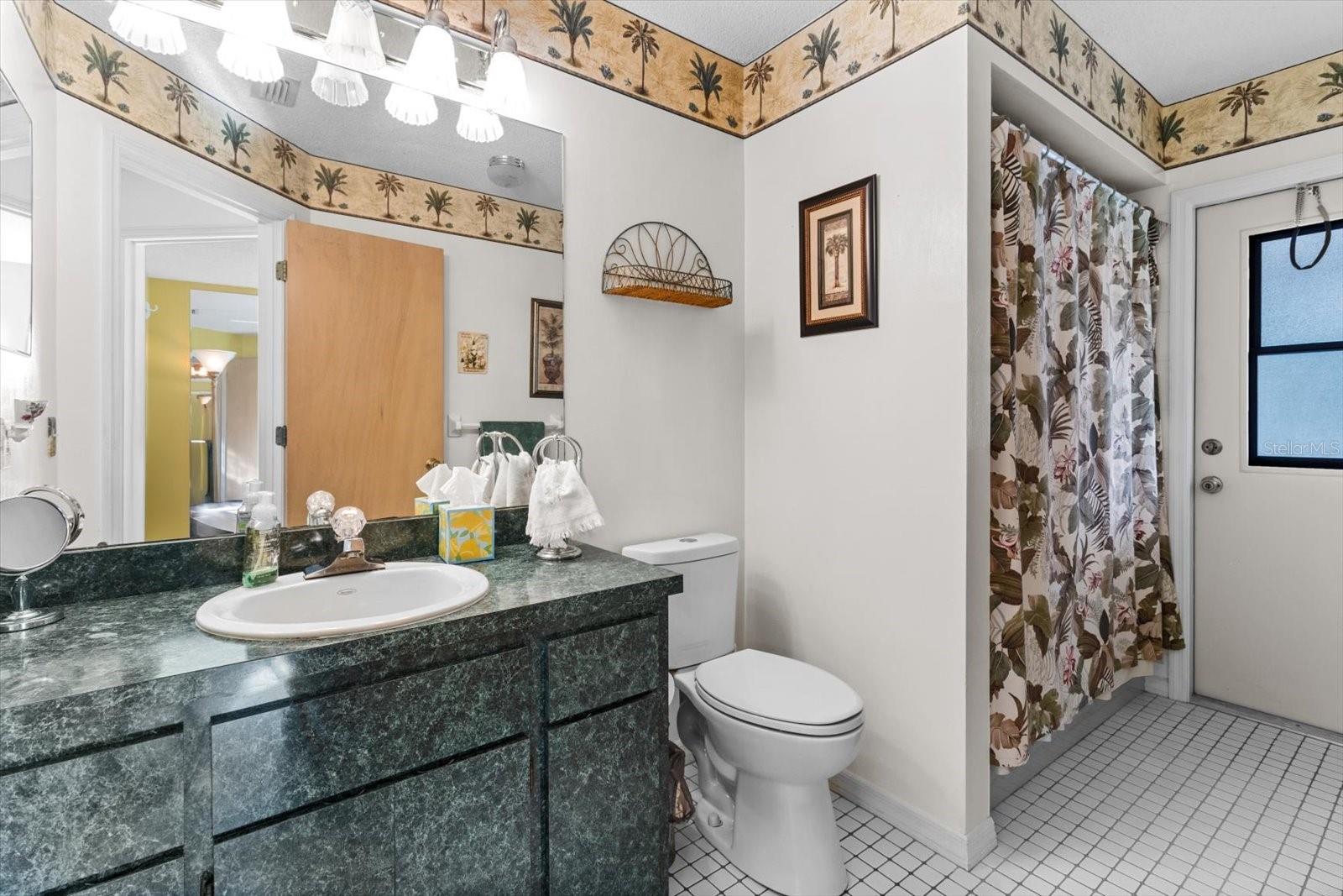 Image 26 of 45 For 555 Country Club Boulevard 71
