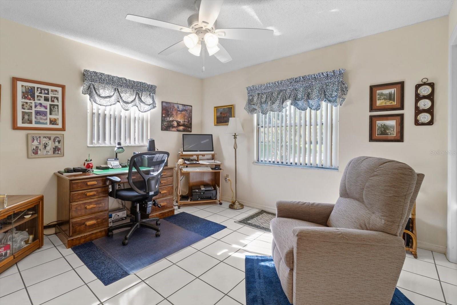 Image 27 of 45 For 555 Country Club Boulevard 71