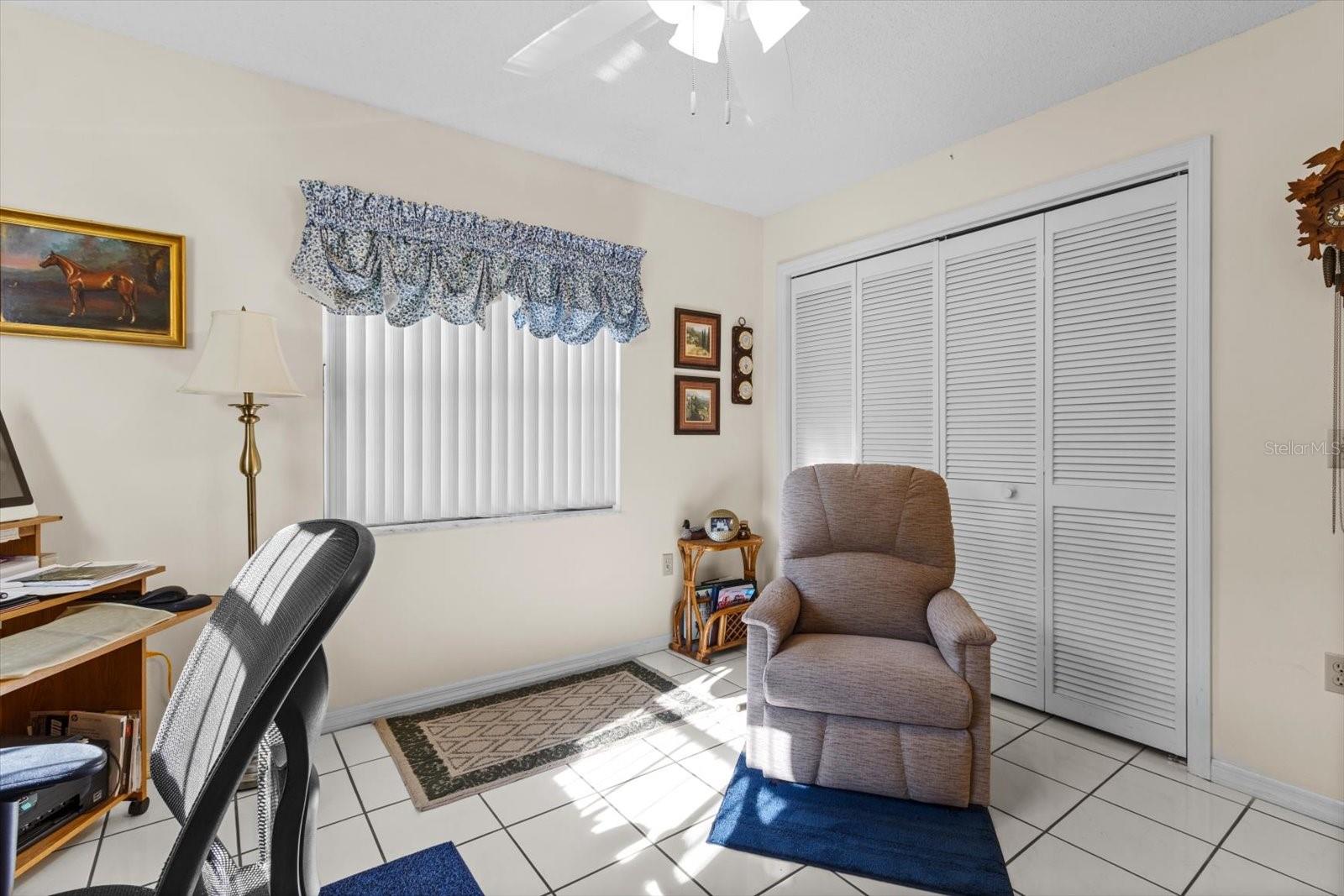 Image 28 of 45 For 555 Country Club Boulevard 71