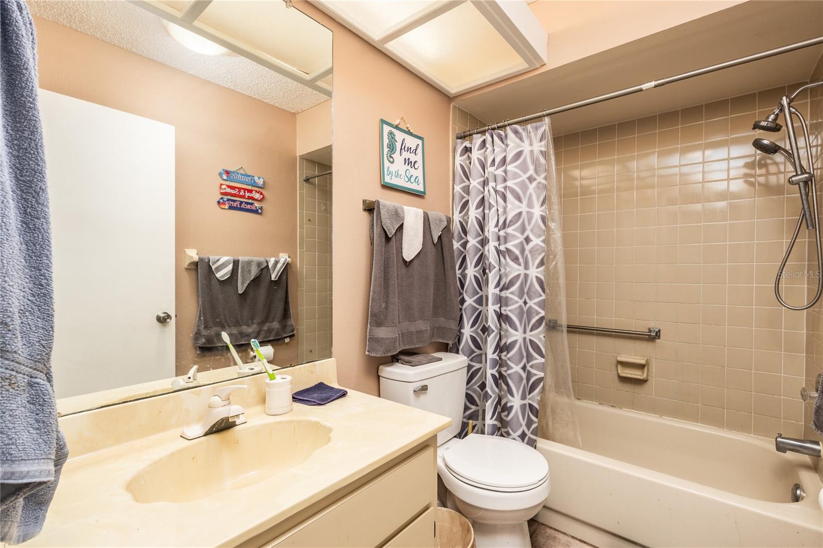 Image 19 of 26 For 10718 Fiddlesticks Court